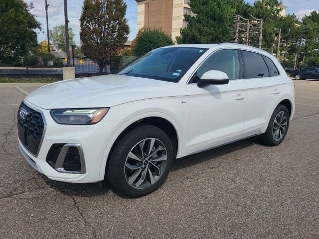 2024 Audi Q5 S line Premium Plus — photo 1 of 13