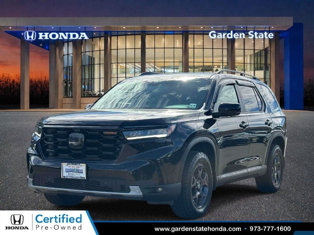 2024 Honda Pilot TrailSport — photo 1 of 30