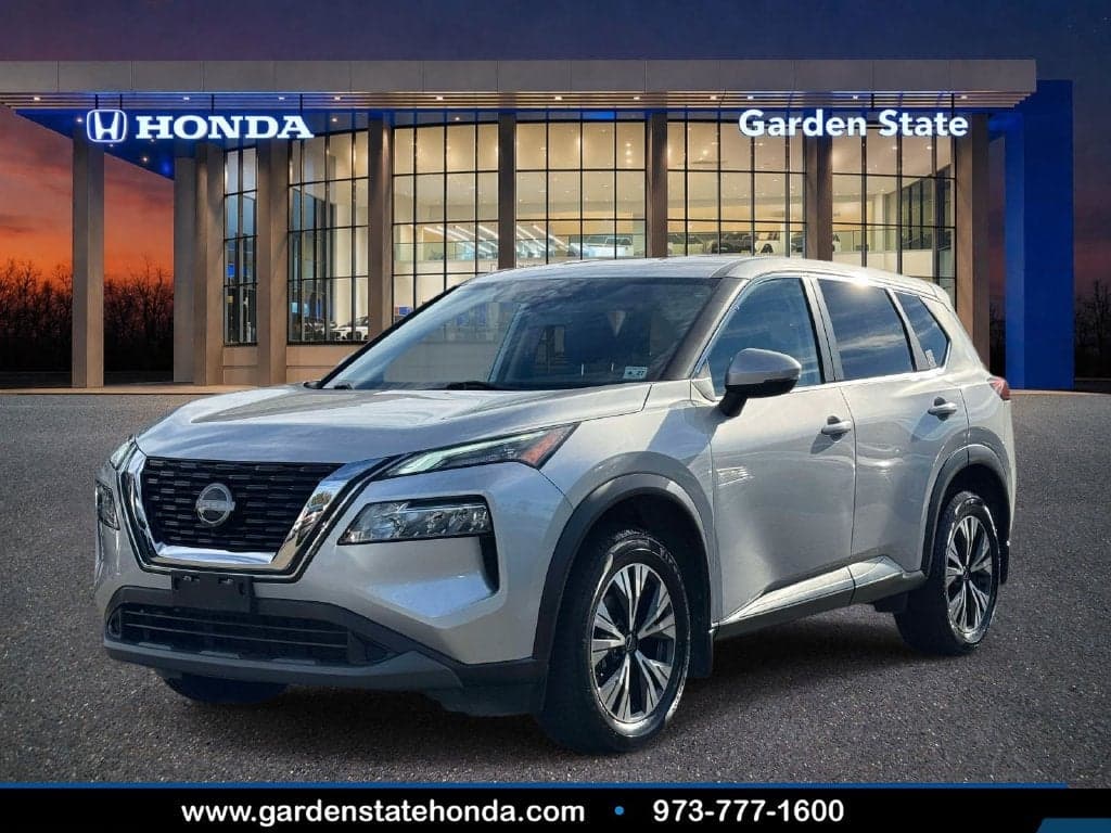 2022 Nissan Rogue SV — photo 1 of 5
