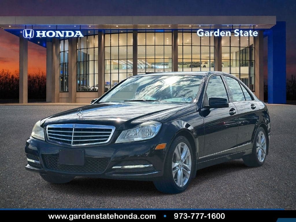 2012 Mercedes-Benz C-Class C 300 Sport — photo 1 of 28