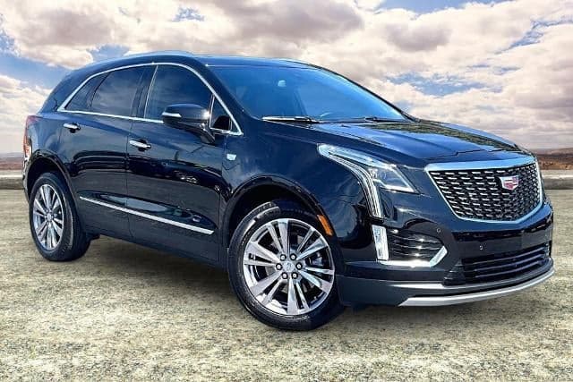 2025 Cadillac XT5 Base — photo 1 of 35