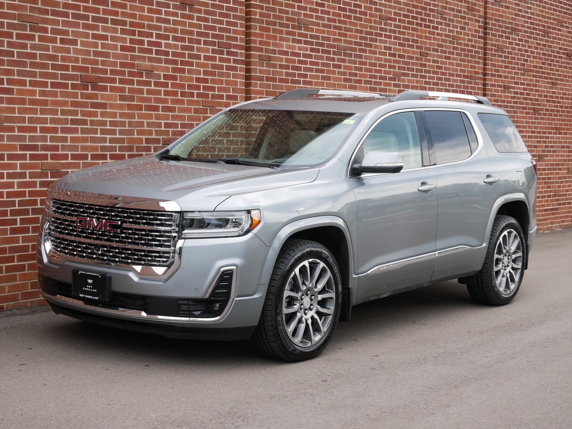 2023 GMC Acadia Denali — photo 1 of 48