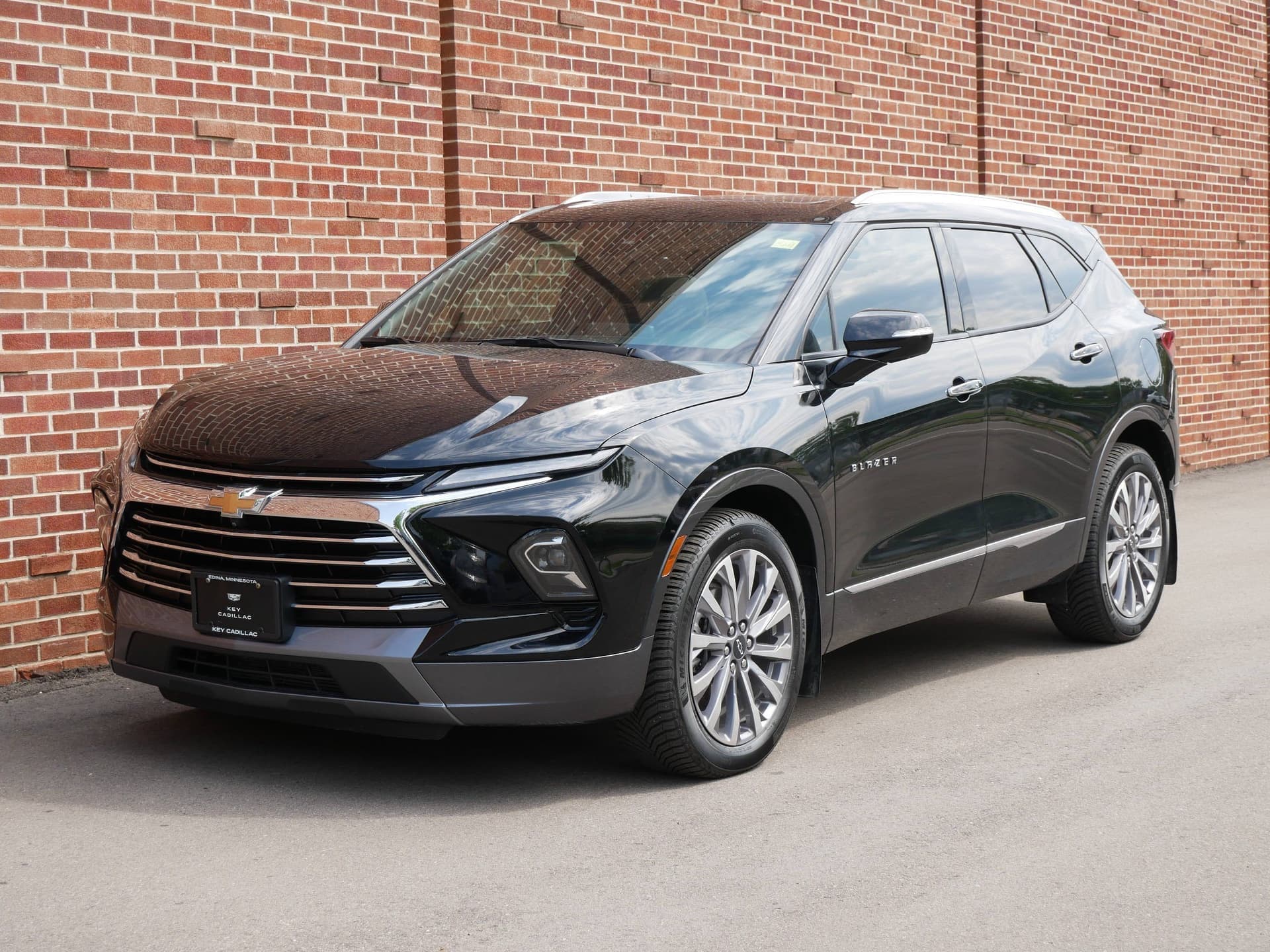 2023 Chevrolet Blazer Premier — photo 1 of 47