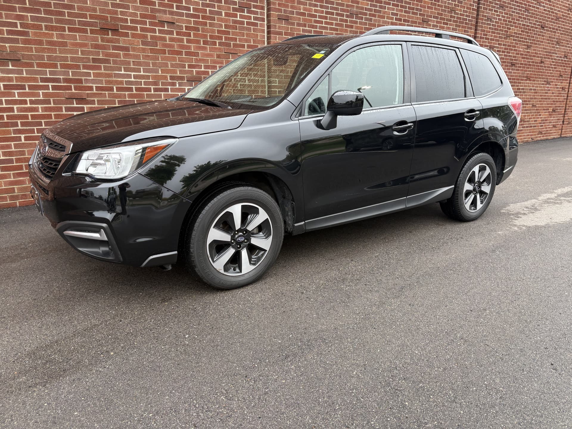2018 Subaru Forester Premium — photo 1 of 8
