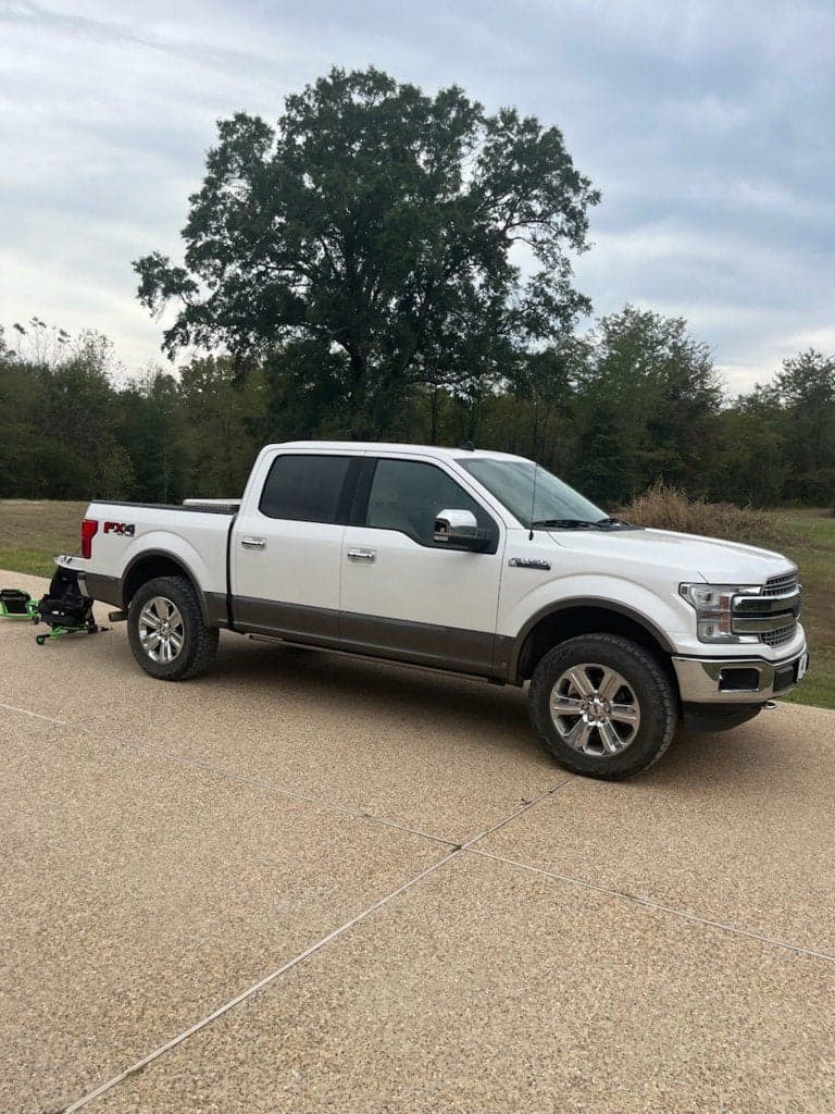 2019 Ford F-150 LARIAT — photo 1 of 5