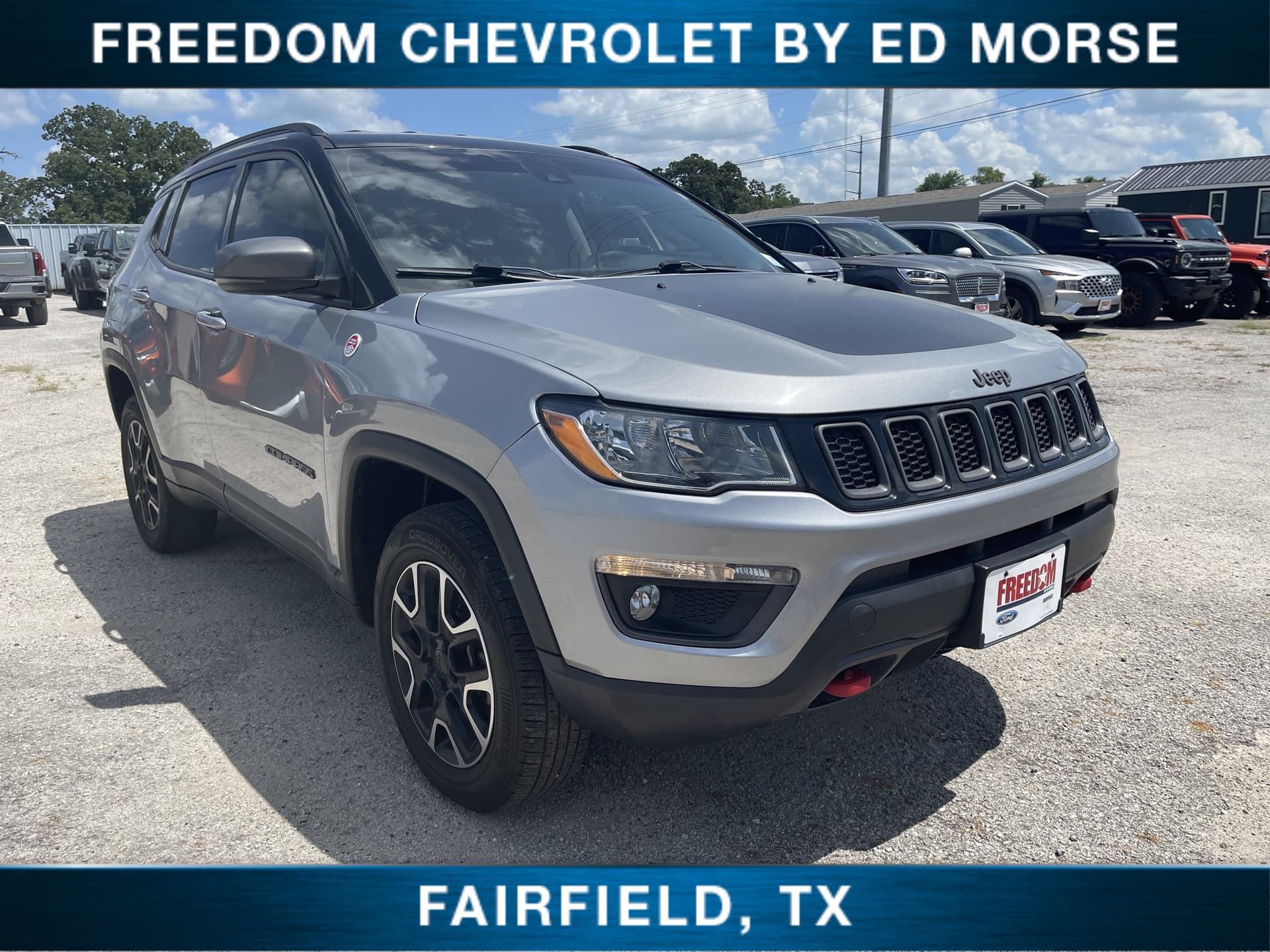 2021 Jeep Compass Trailhawk — photo 1 of 38