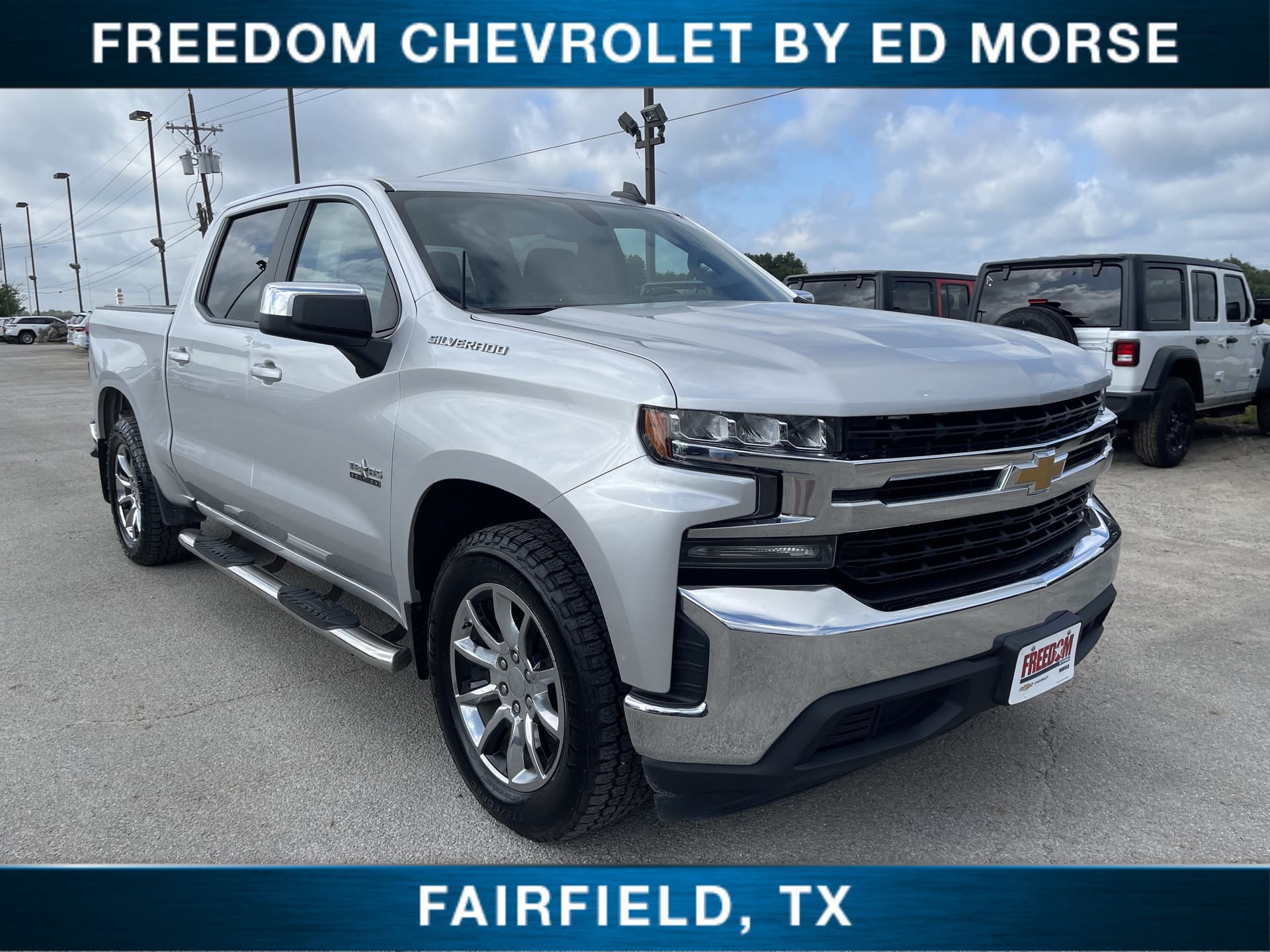 2020 Chevrolet Silverado 1500 LT — photo 1 of 53