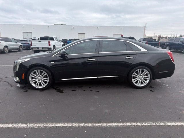 2018 Cadillac XTS Luxury — photo 1 of 5