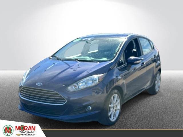 2016 Ford Fiesta SE — photo 1 of 5