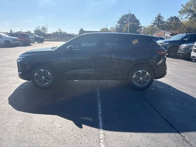 2025 Chevrolet Blazer 2LT — photo 1 of 5