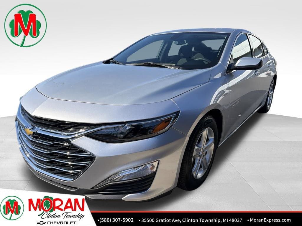 2021 Chevrolet Malibu LS — photo 1 of 5