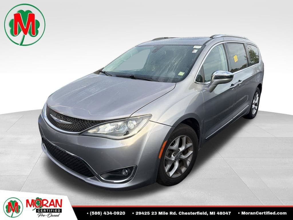 2020 Chrysler Pacifica Limited — photo 1 of 5