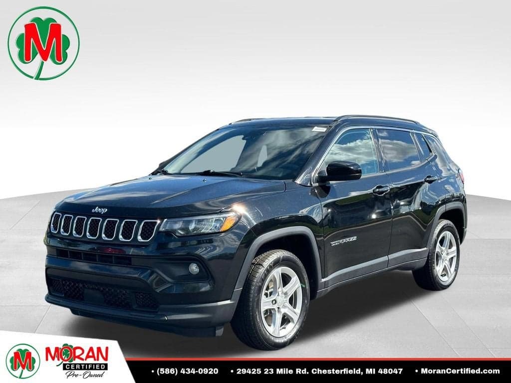 2023 Jeep Compass Latitude — photo 1 of 5