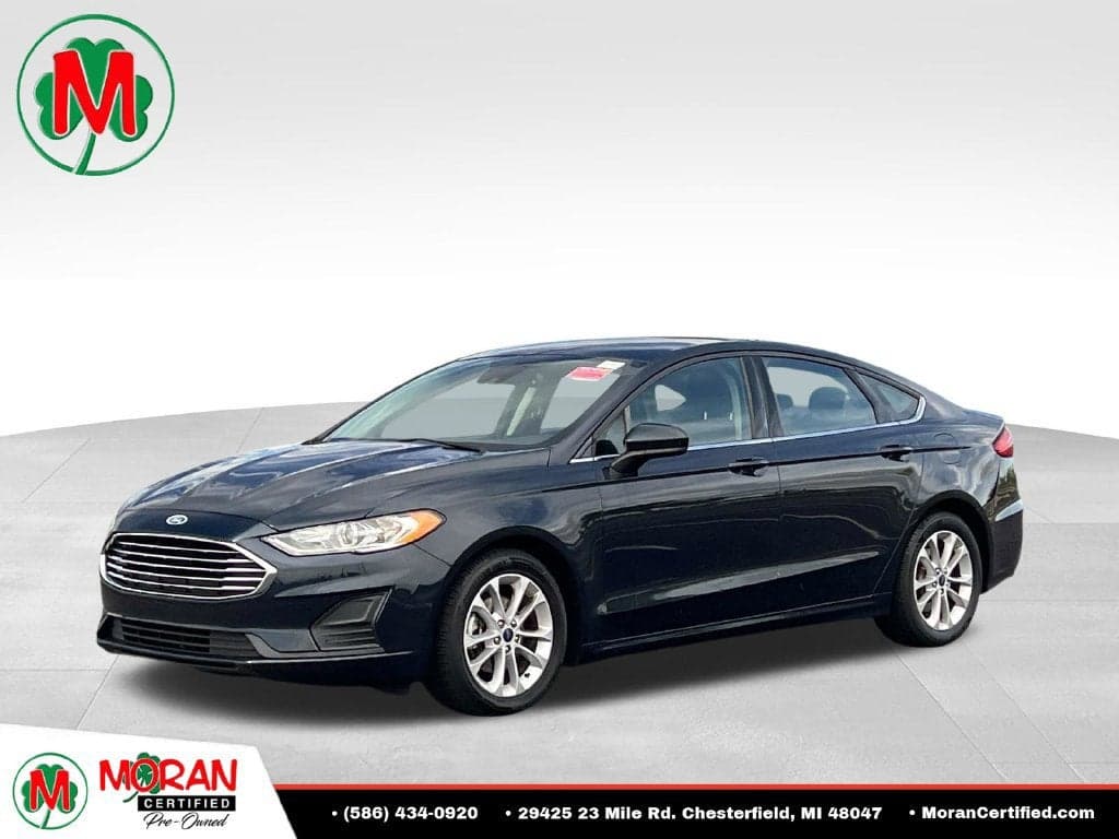 2020 Ford Fusion SE — photo 1 of 5