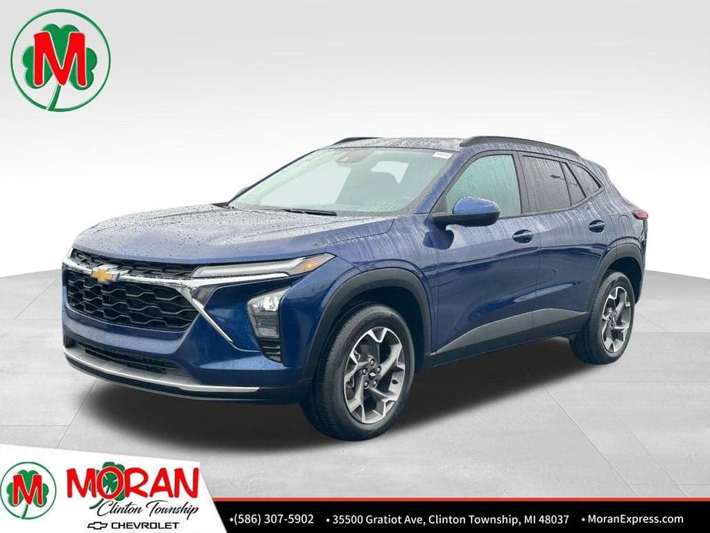 2024 Chevrolet Trax LT — photo 1 of 5