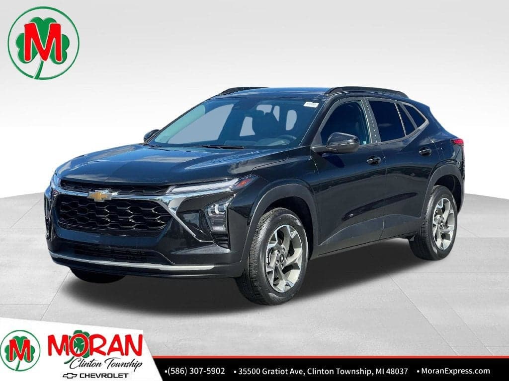 2024 Chevrolet Trax LT — photo 1 of 5