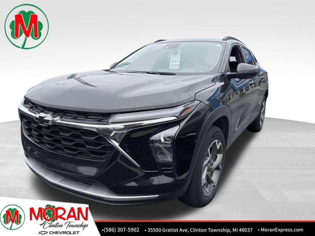 2025 Chevrolet Trax LT — photo 1 of 5