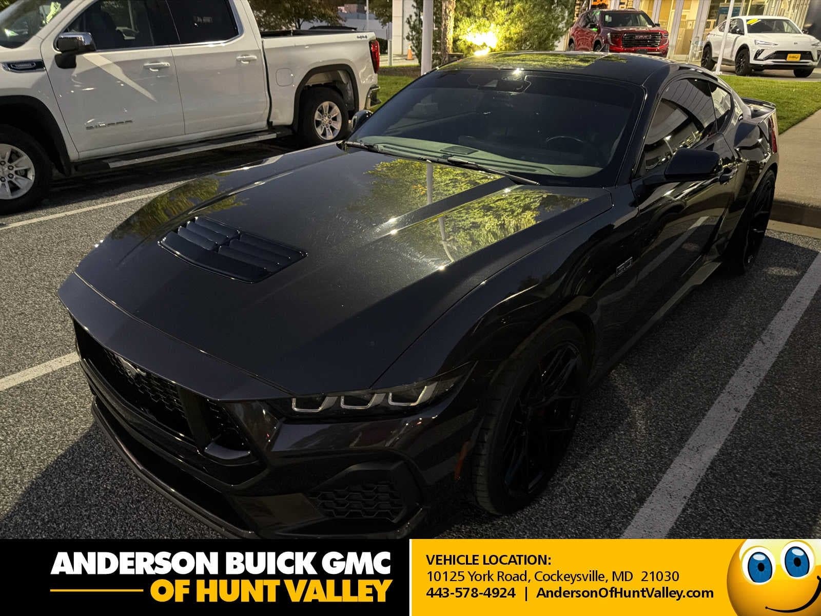 2024 Ford Mustang Base — photo 1 of 3