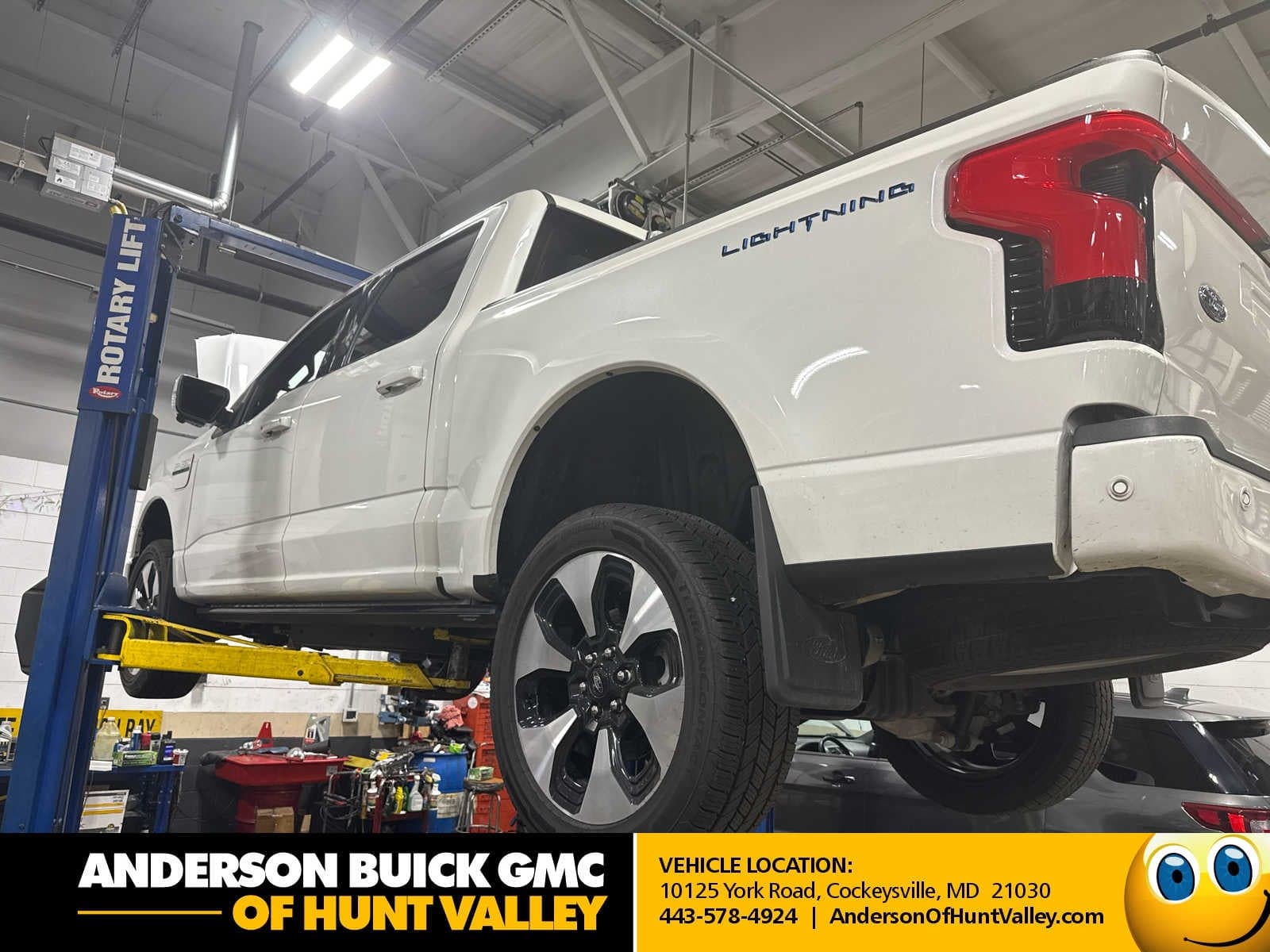 2023 Ford F-150 Lightning Pro — photo 1 of 4
