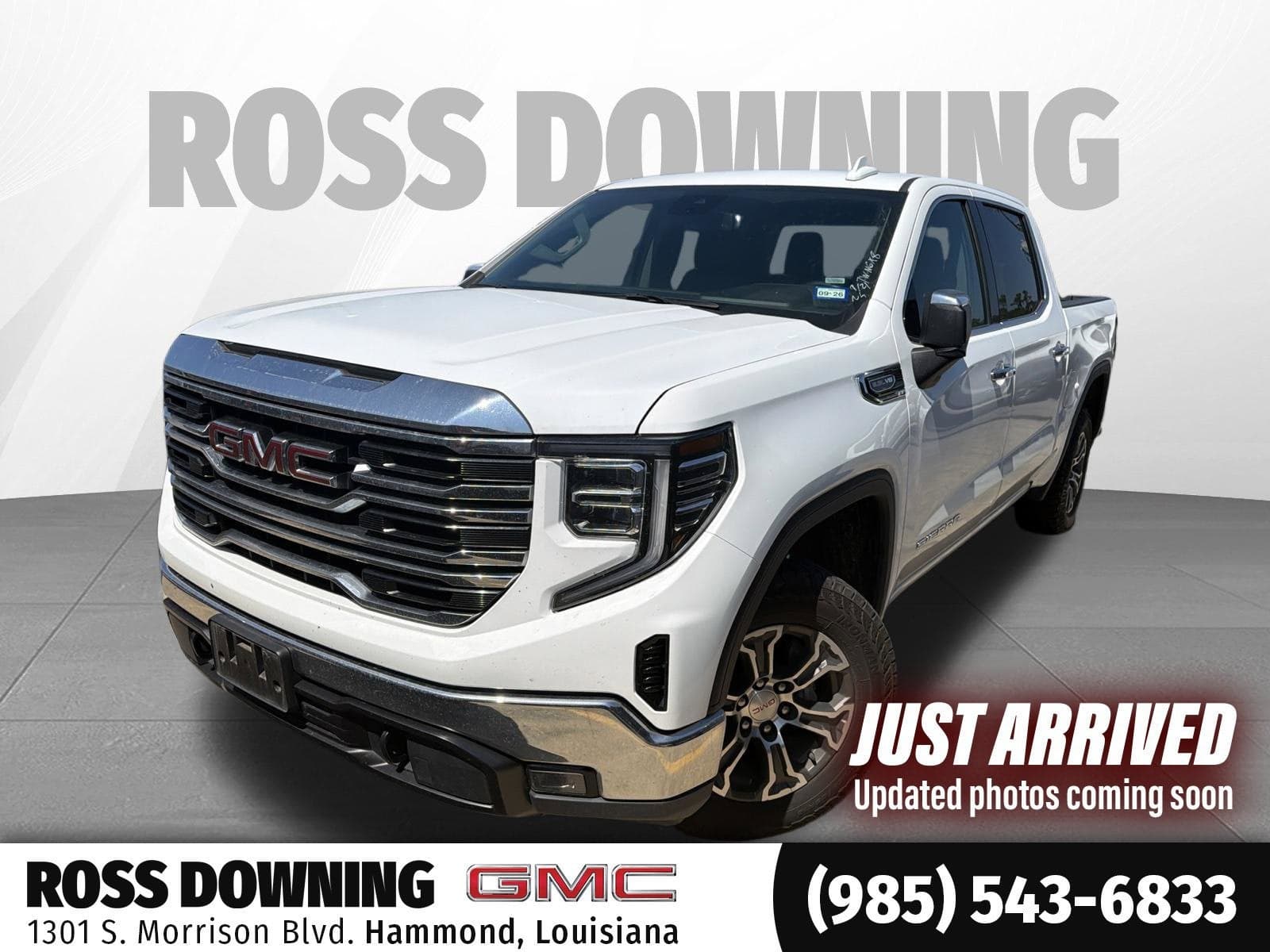 2025 GMC Sierra 1500 SLT — photo 1 of 3