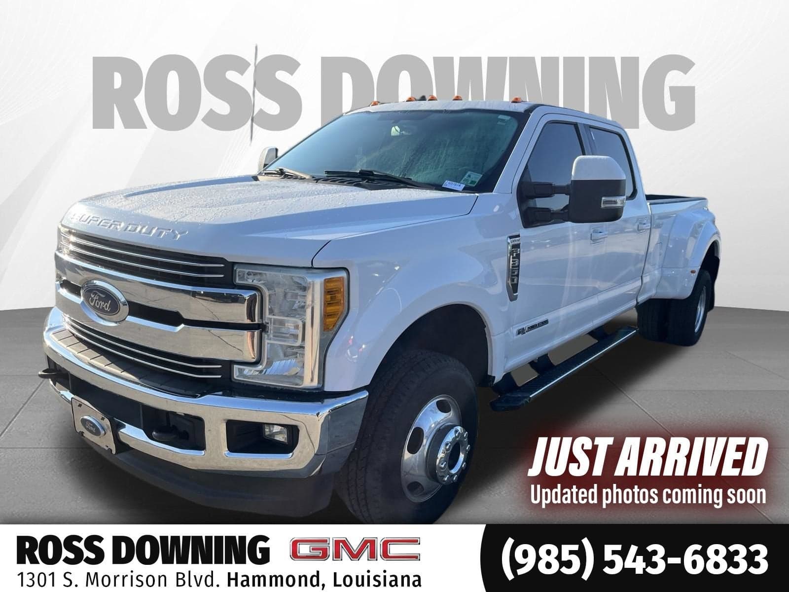 2017 Ford F-350 LARIAT — photo 1 of 3