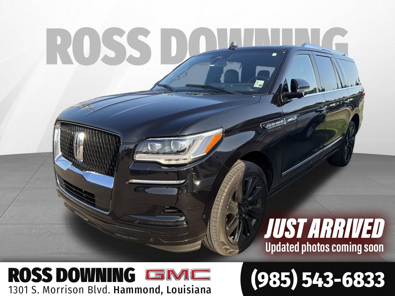 2023 Lincoln Navigator L Reserve — photo 1 of 3