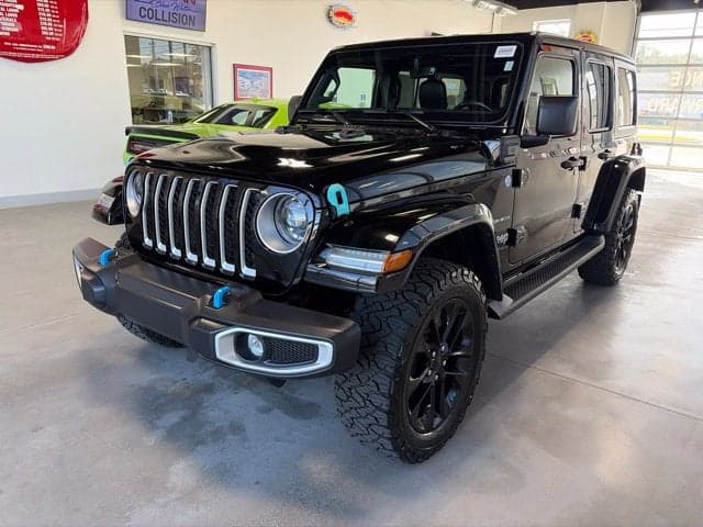 2023 Jeep Wrangler 4xe Sahara — photo 1 of 4