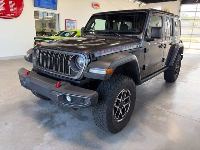 2025 Jeep Wrangler Base — photo 1 of 5