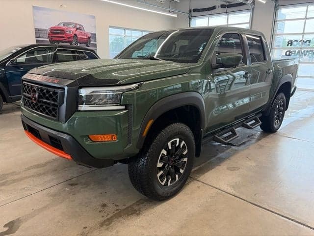 2022 Nissan Frontier Base — photo 1 of 5