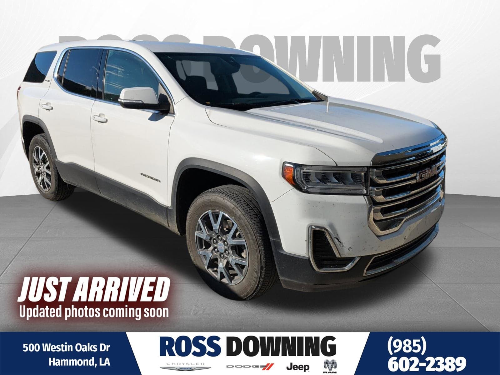 2023 GMC Acadia SLE — photo 1 of 4