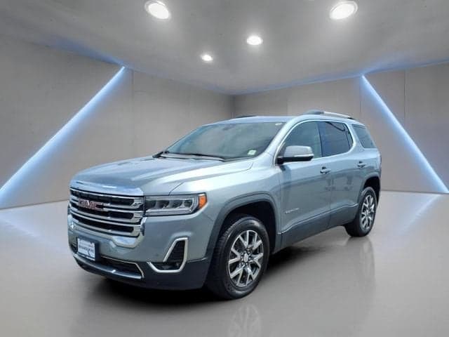 2023 GMC Acadia SLT — photo 1 of 5