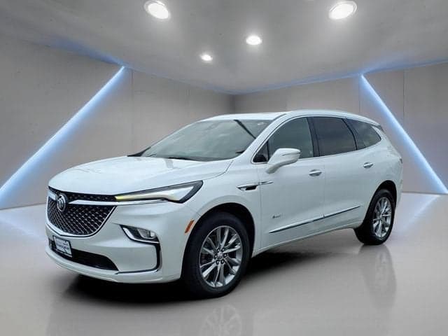 2023 Buick Enclave Avenir — photo 1 of 5