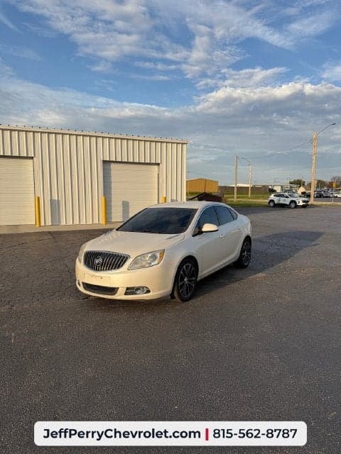 2016 Buick Verano Sport Touring — photo 1 of 5