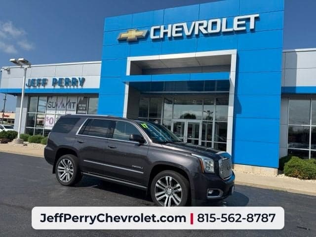 2017 GMC Yukon Denali — photo 1 of 57