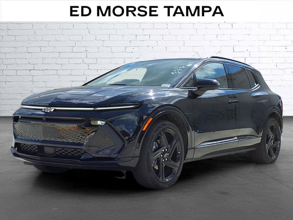 2024 Chevrolet Equinox EV RS — photo 1 of 33
