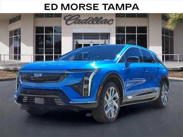 2027 Cadillac OPTIQ Luxury — photo 1 of 5