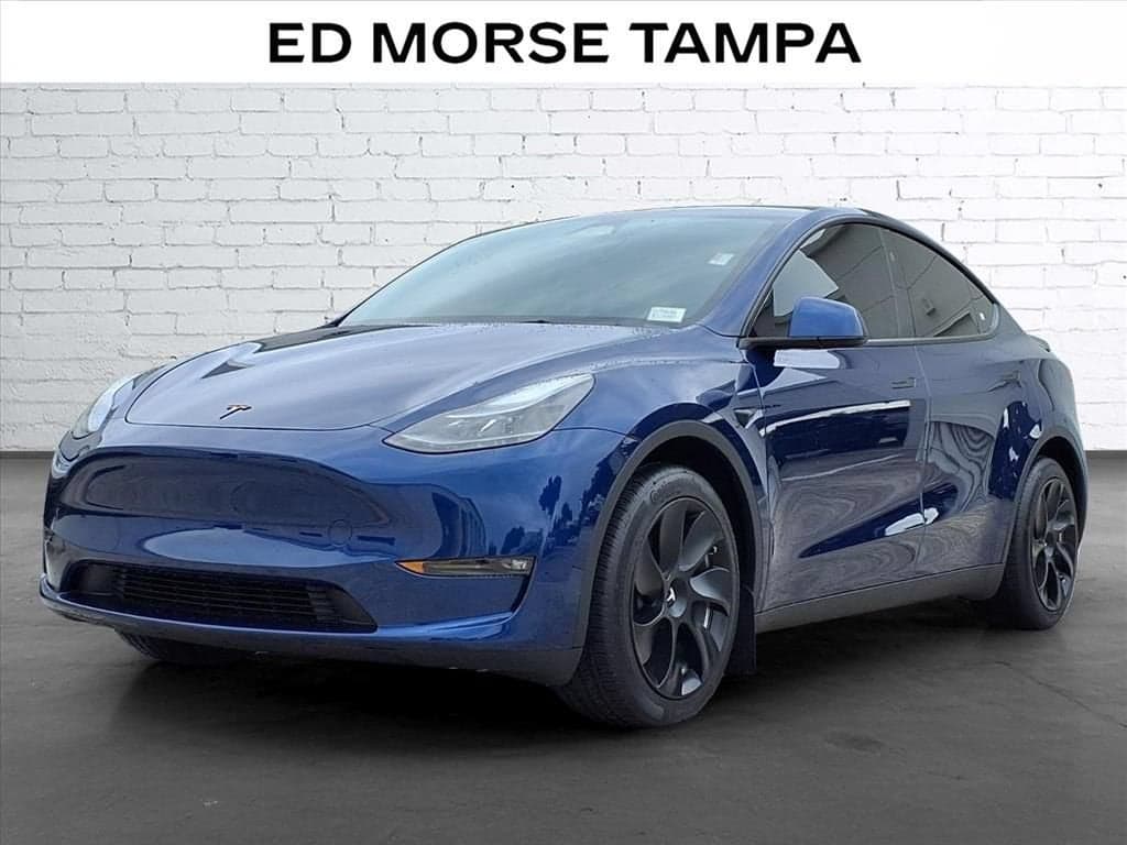 2023 Tesla Model Y Base — photo 1 of 29