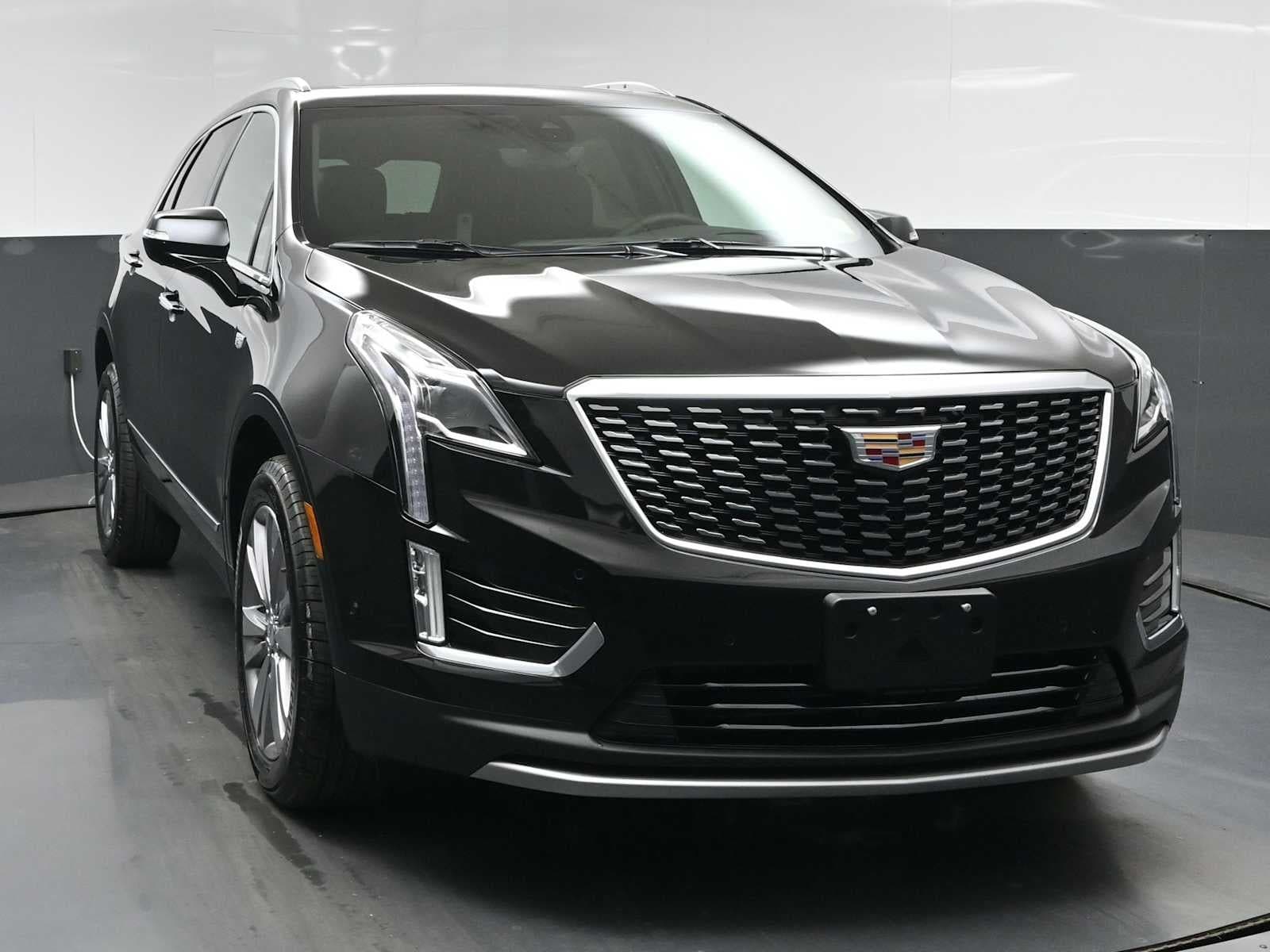 2026 Cadillac XT5 Base — photo 1 of 5