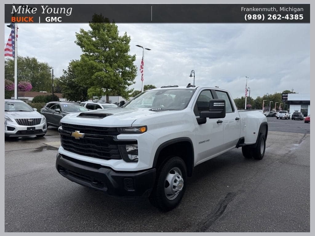 2024 Chevrolet Silverado 3500HD Base — photo 1 of 28