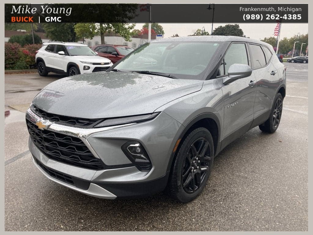 2025 Chevrolet Blazer 2LT — photo 1 of 49