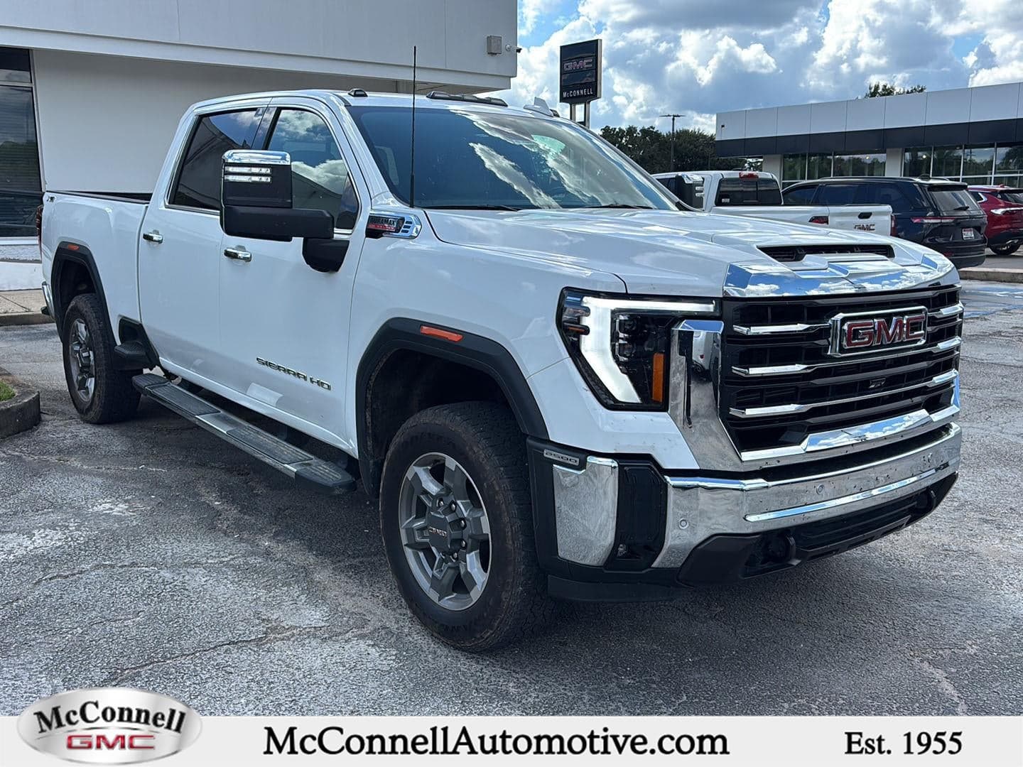 2025 GMC Sierra 2500HD SLT — photo 1 of 32