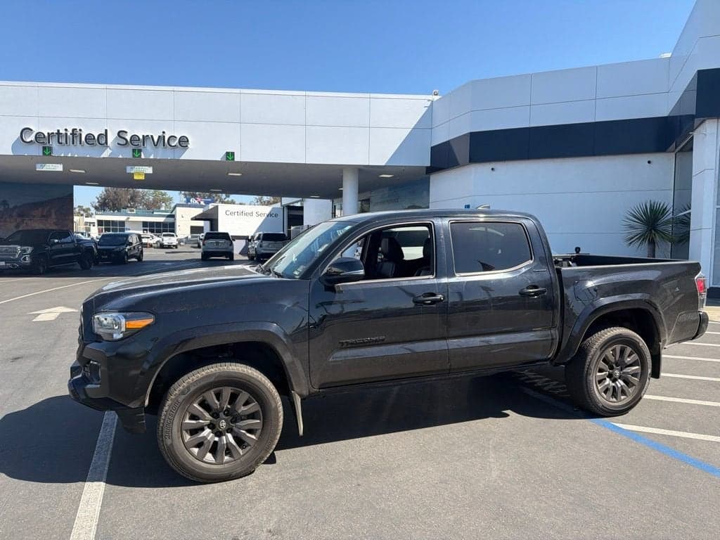 2021 Toyota Tacoma 4WD Limited — photo 1 of 23
