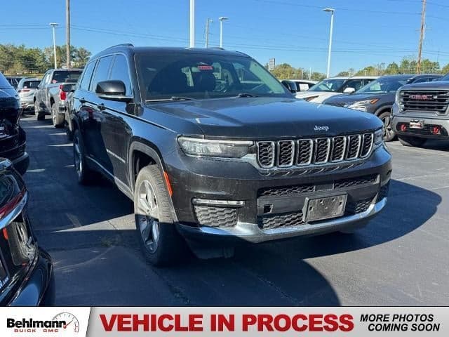 2021 Jeep Grand Cherokee L Limited — photo 1 of 2