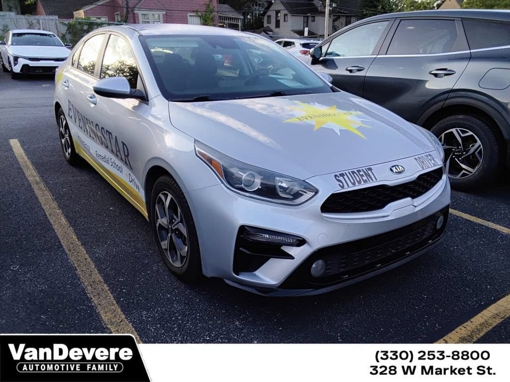 2021 Kia Forte LXS — photo 1 of 12