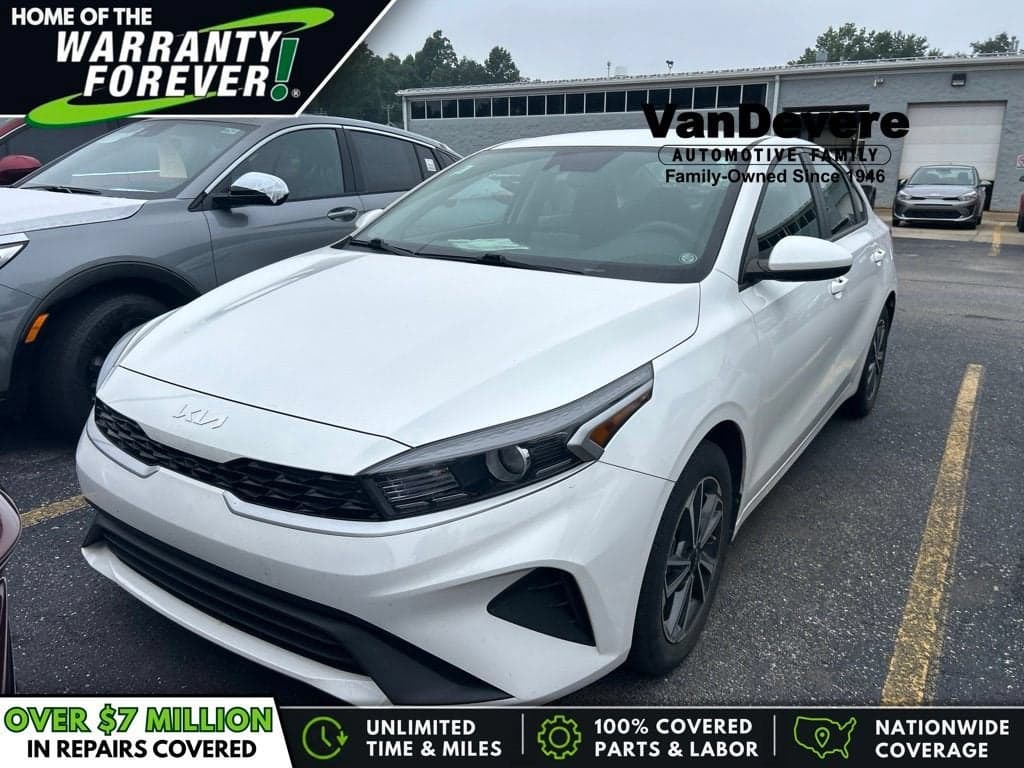 2023 Kia Forte LXS — photo 1 of 12