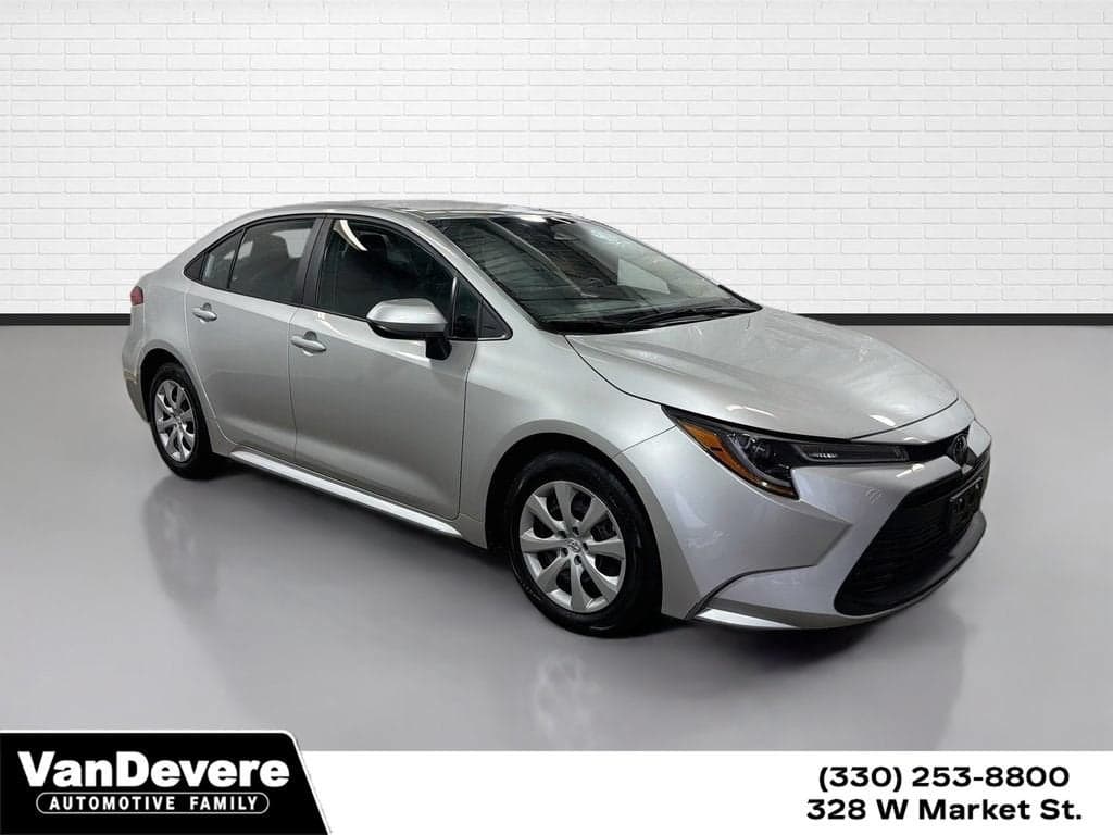 2024 Toyota Corolla LE — photo 1 of 12