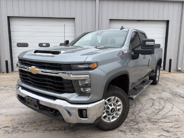2024 Chevrolet Silverado 2500HD LT — photo 1 of 5