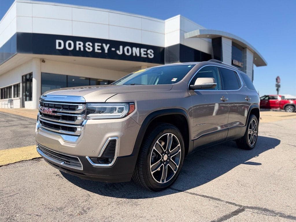 2022 GMC Acadia SLT — photo 1 of 5