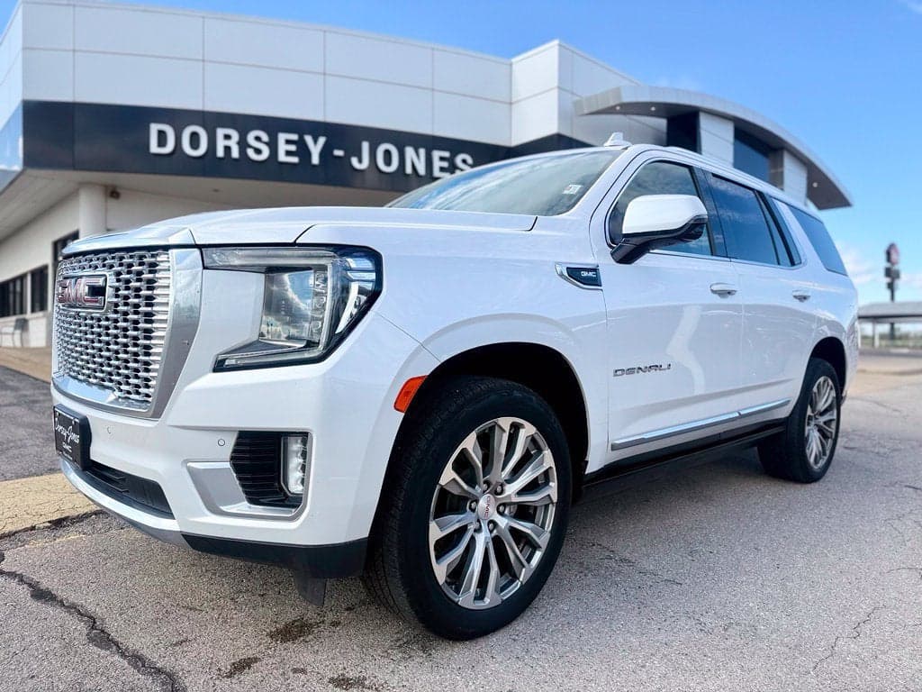 2021 GMC Yukon Denali — photo 1 of 5