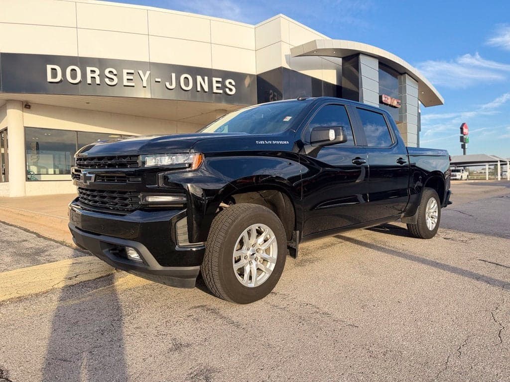 2019 Chevrolet Silverado 1500 RST — photo 1 of 5